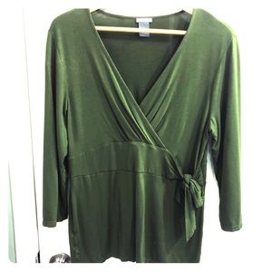 Anne Taylor beautiful green wrap top